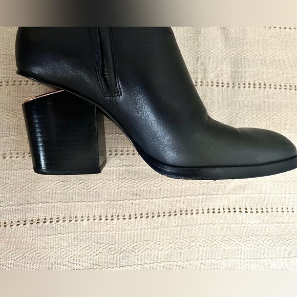 Alexander Wang Ankle Boot with Rose Gold Colored Cut-Out Heel EUR 38 US 7.5 - Picture 12 of 14